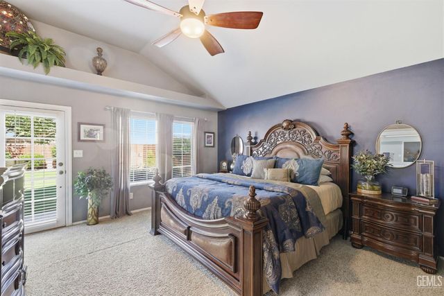 6915 Mandy Lane, Bakersfield, CA 93308