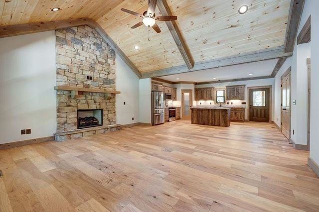 167 Meadow View Court, Ellijay, GA 30536