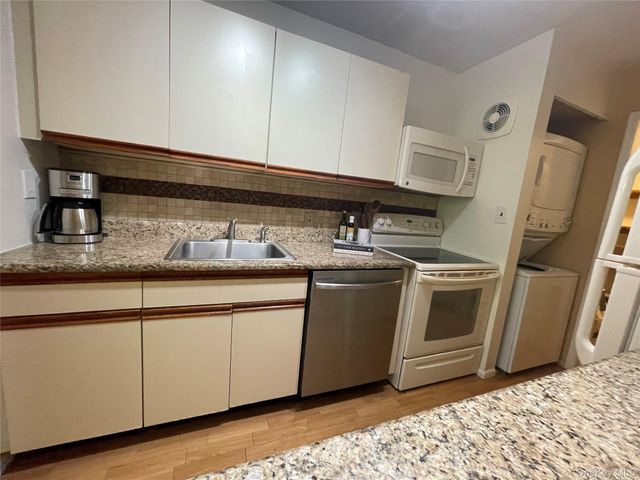 2355 Pershing Boulevard 504, Baldwin, NY 11510