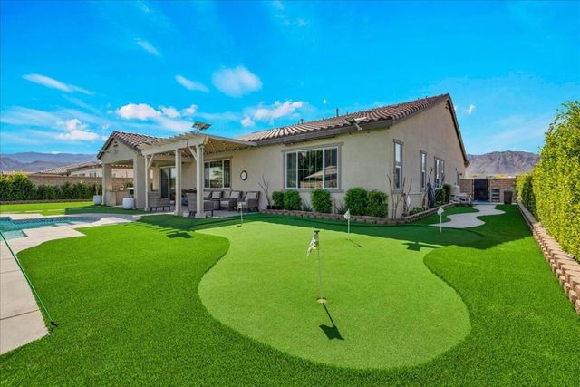 58228 Aragon Way, La Quinta, CA 92253