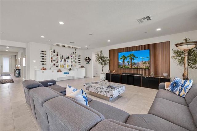 58228 Aragon Way, La Quinta, CA 92253