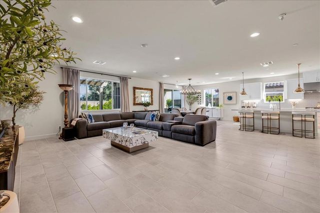 58228 Aragon Way, La Quinta, CA 92253