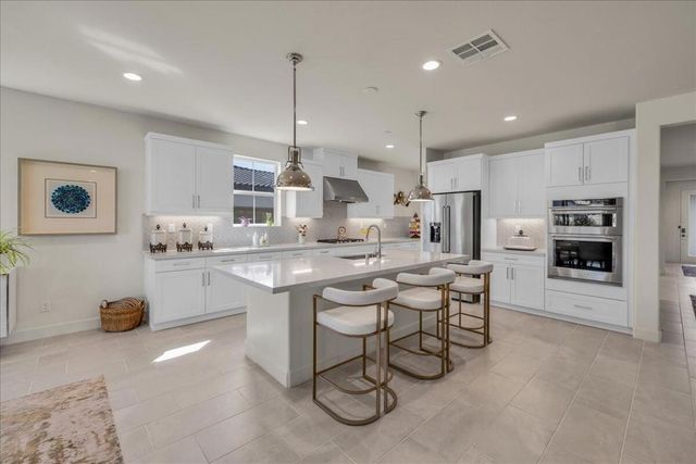 58228 Aragon Way, La Quinta, CA 92253