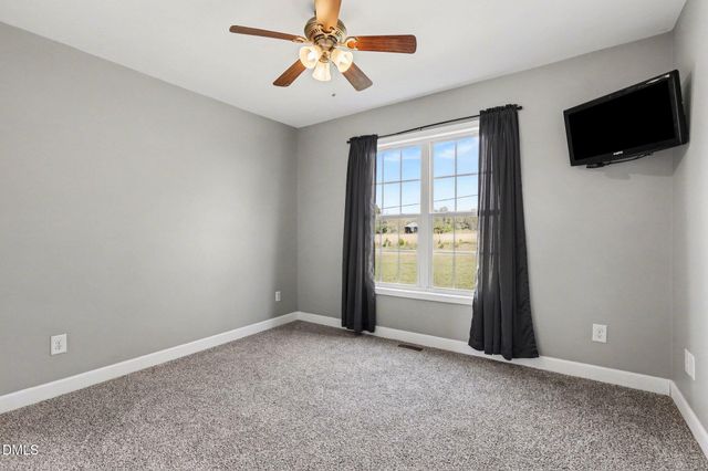 642 W Old Glencoe Road, Burlington, NC 27217