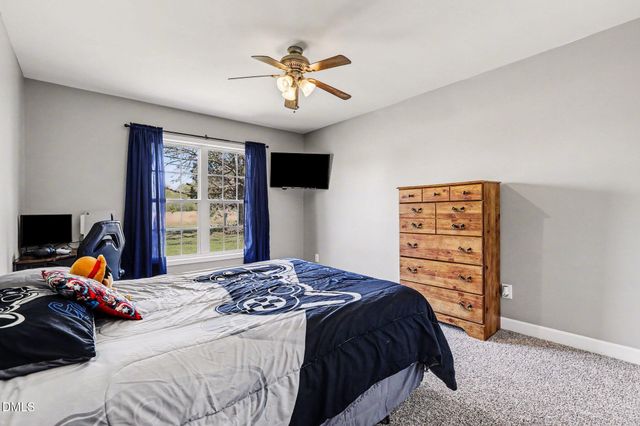 642 W Old Glencoe Road, Burlington, NC 27217