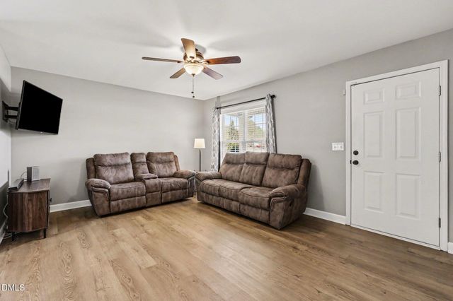 642 W Old Glencoe Road, Burlington, NC 27217