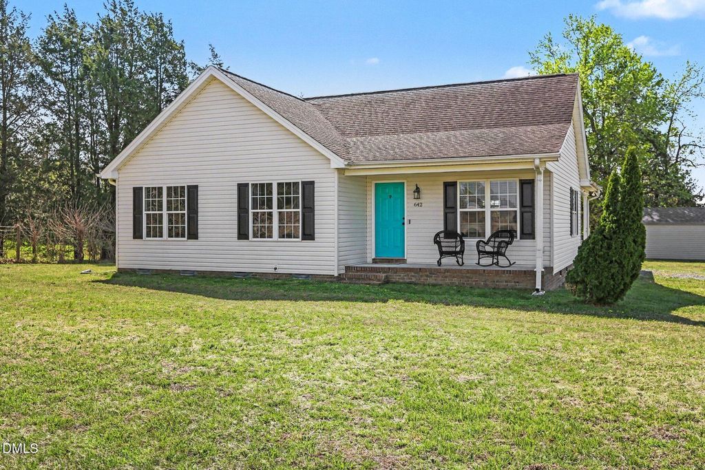 642 W Old Glencoe Road, Burlington, NC 27217