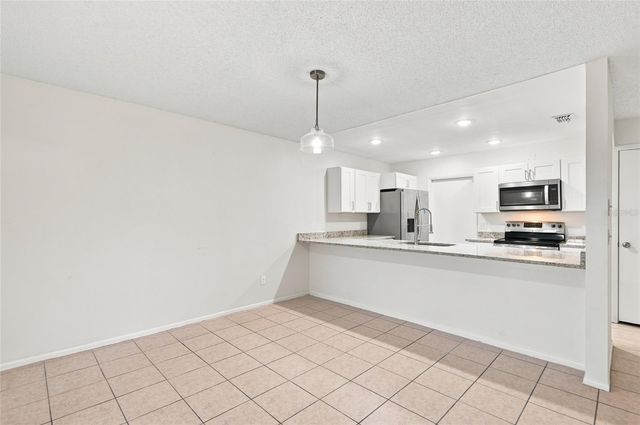 5967 FISH COURT, Orlando, FL 32807