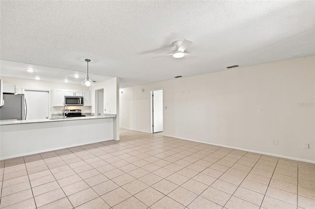 5967 FISH COURT, Orlando, FL 32807