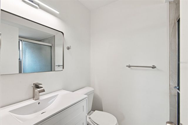 5967 FISH COURT, Orlando, FL 32807