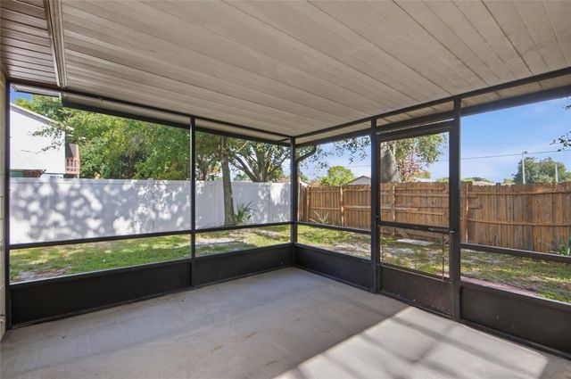 5967 FISH COURT, Orlando, FL 32807