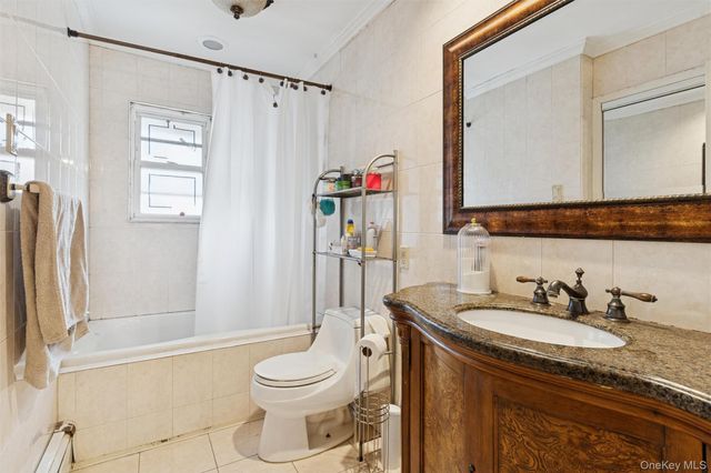 616 Duke Street, Westbury, NY 11590