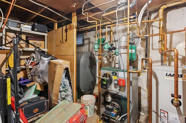 616 Duke Street, Westbury, NY 11590