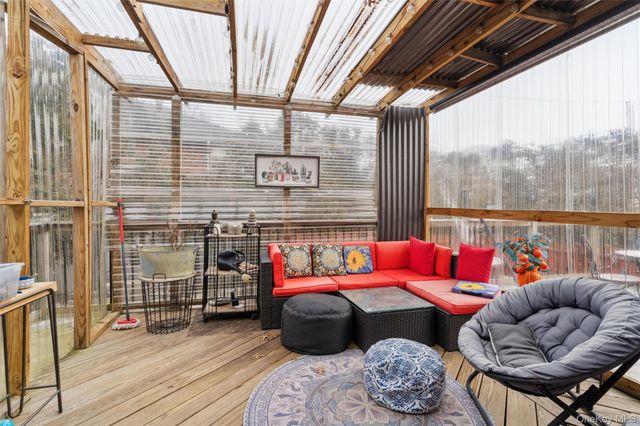 616 Duke Street, Westbury, NY 11590