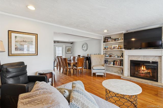 616 Duke Street, Westbury, NY 11590