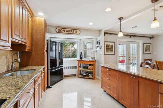 616 Duke Street, Westbury, NY 11590