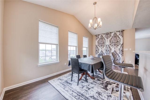 3007 Sir Charles Dr, Cecil, PA 15057