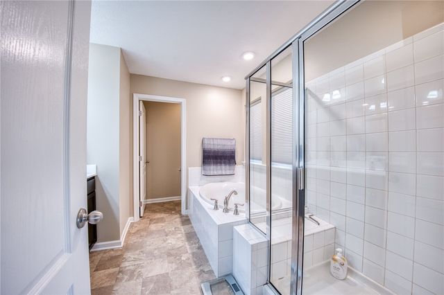 3007 Sir Charles Dr, Cecil, PA 15057