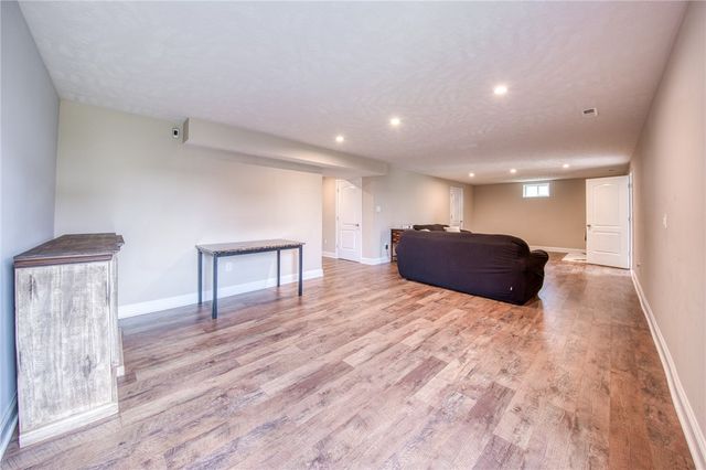 3007 Sir Charles Dr, Cecil, PA 15057