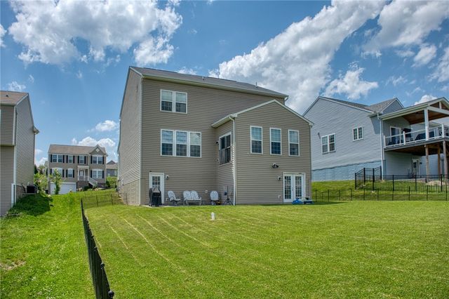 3007 Sir Charles Dr, Cecil, PA 15057