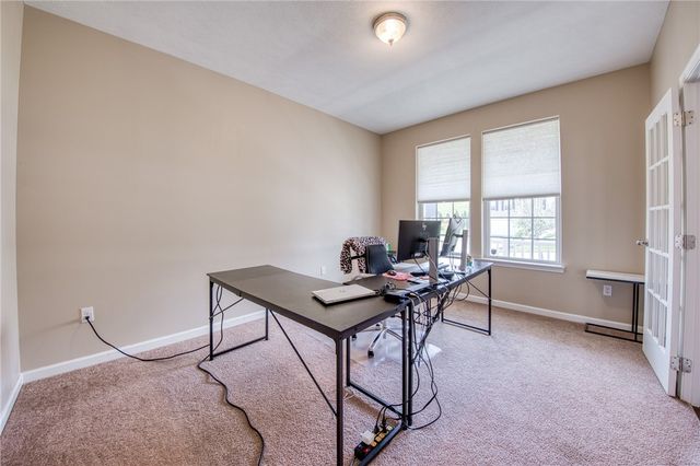3007 Sir Charles Dr, Cecil, PA 15057