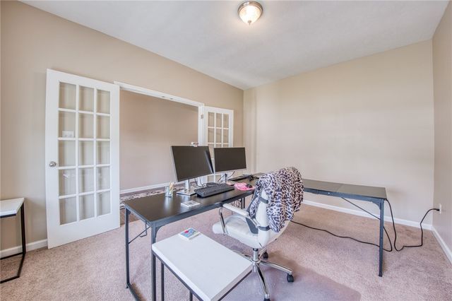 3007 Sir Charles Dr, Cecil, PA 15057