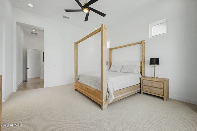 5823 E SANFORD Street, Mesa, AZ 85215