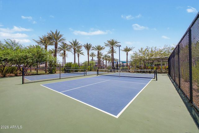 5823 E SANFORD Street, Mesa, AZ 85215