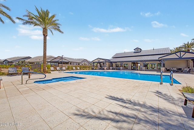 5823 E SANFORD Street, Mesa, AZ 85215