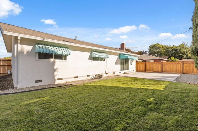 9221 N El Dorado St, Stockton, CA 95210