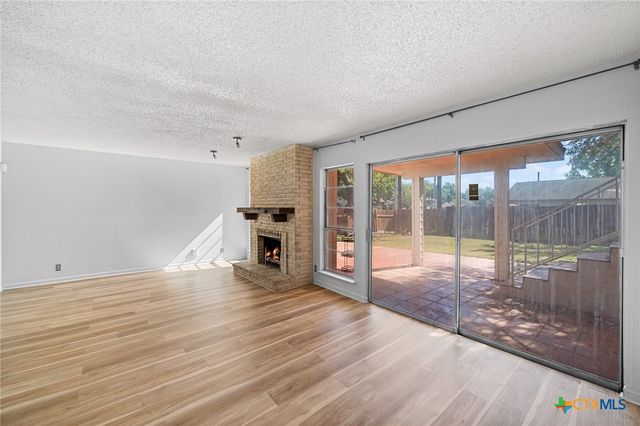 6102 Woodmoor Street, San Antonio, TX 78249