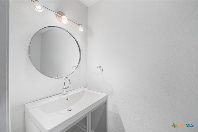 6102 Woodmoor Street, San Antonio, TX 78249