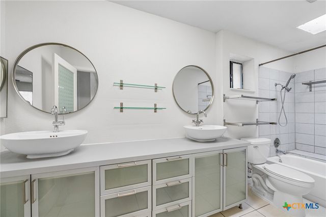 6102 Woodmoor Street, San Antonio, TX 78249