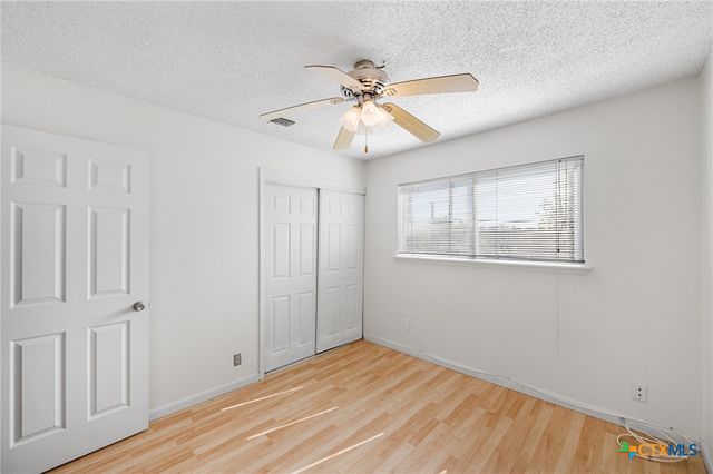 6102 Woodmoor Street, San Antonio, TX 78249