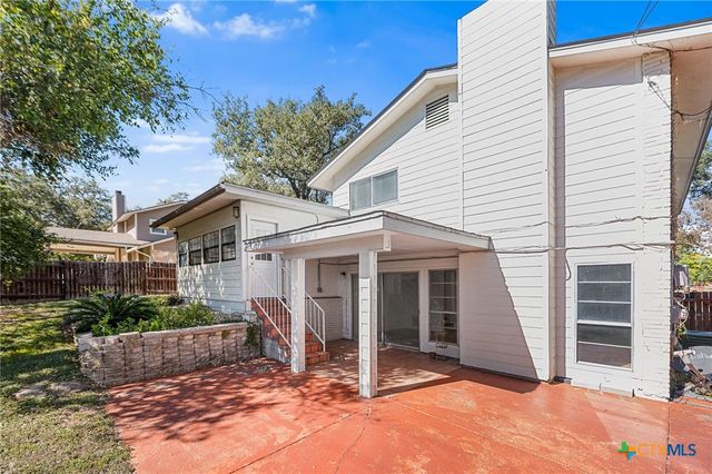 6102 Woodmoor Street, San Antonio, TX 78249