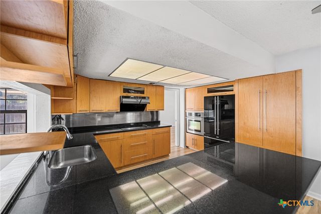 6102 Woodmoor Street, San Antonio, TX 78249