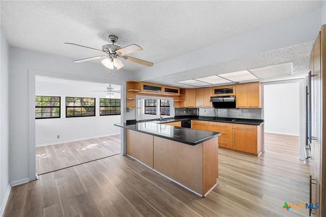 6102 Woodmoor Street, San Antonio, TX 78249