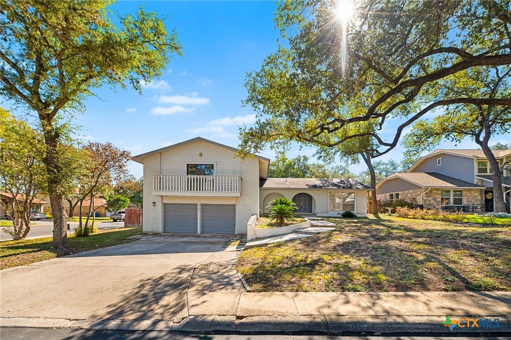 6102 Woodmoor Street, San Antonio, TX 78249