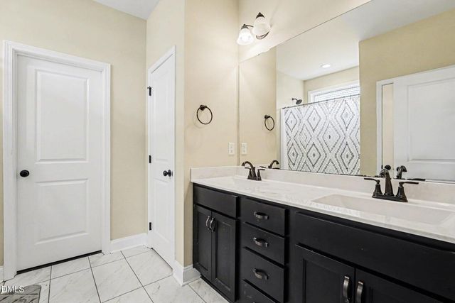 73 Stagwood Drive, Selma, NC 27576