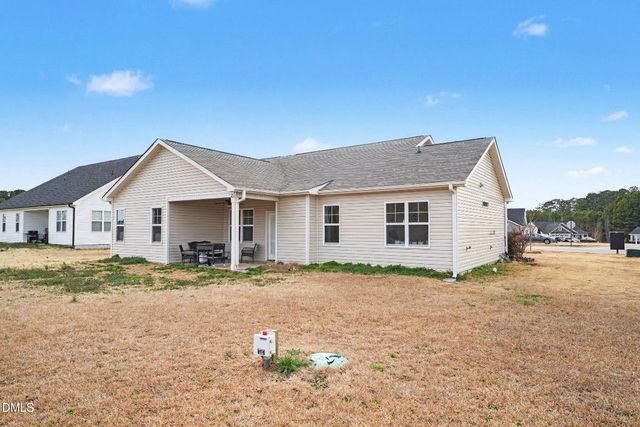 73 Stagwood Drive, Selma, NC 27576