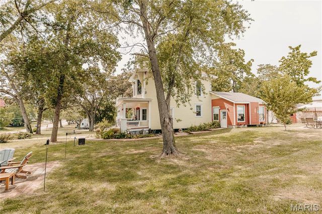 104 W 3rd Street, Dixon, MO 65459