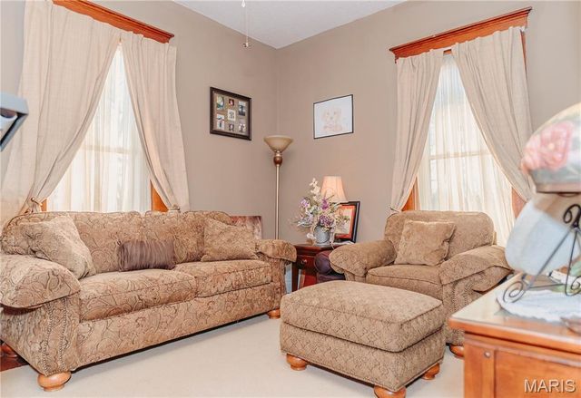 104 W 3rd Street, Dixon, MO 65459