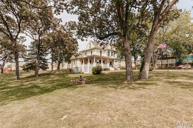 104 W 3rd Street, Dixon, MO 65459