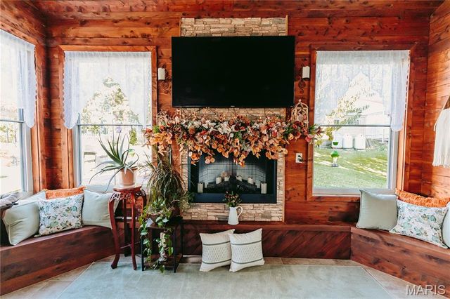 104 W 3rd Street, Dixon, MO 65459