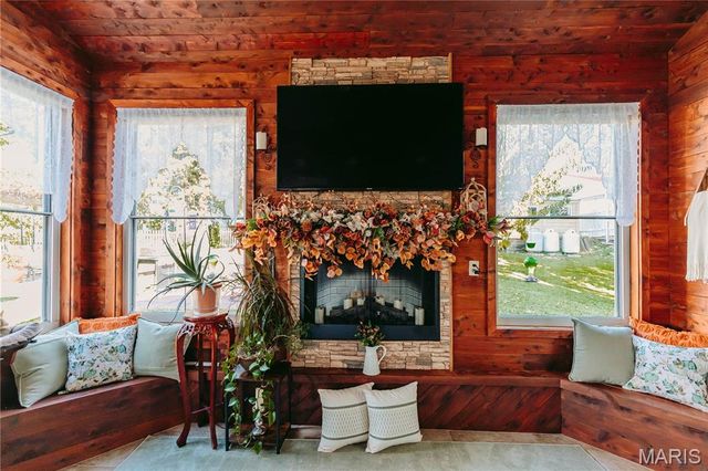 104 W 3rd Street, Dixon, MO 65459