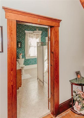 104 W 3rd Street, Dixon, MO 65459