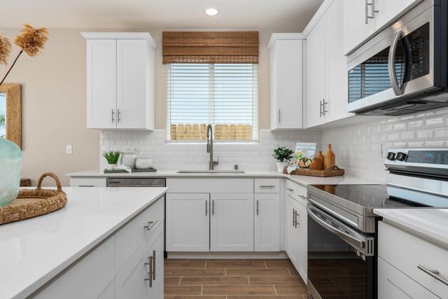 6820 E Carmen Avenue, Fresno, CA 93727