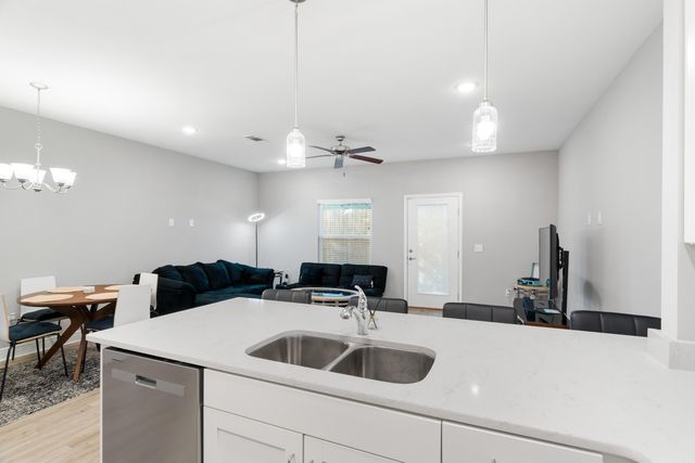 319 Carmel Drive 4, Fort Walton Beach, FL 32547