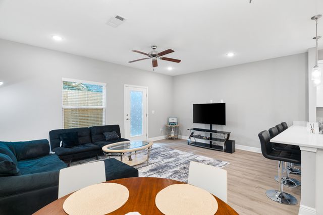 319 Carmel Drive 4, Fort Walton Beach, FL 32547