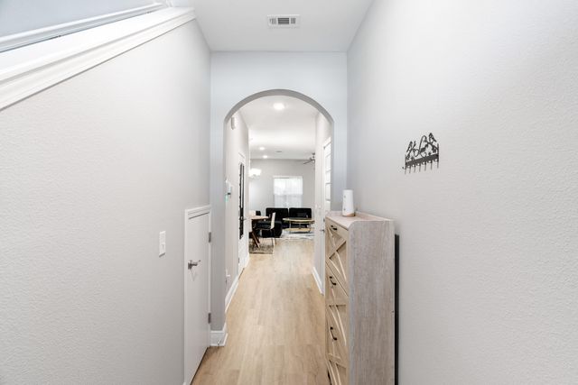 319 Carmel Drive 4, Fort Walton Beach, FL 32547